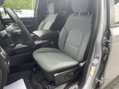 2024 RAM 1500 Big Horn Crew Cab 4x4 5'7" Box