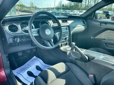 2012 Ford Mustang V6