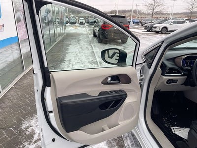 2020 Chrysler Voyager LXI