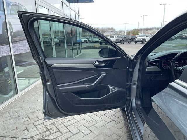 2020 Volkswagen Jetta 1.4T R-Line