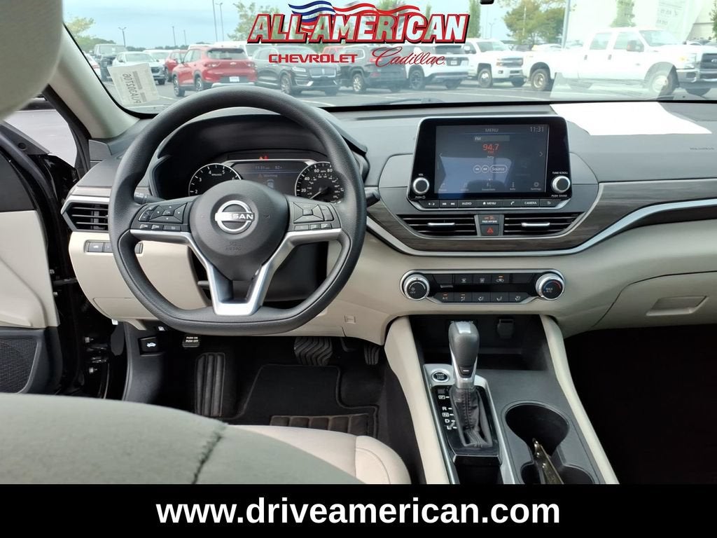 2025 Nissan Altima SV