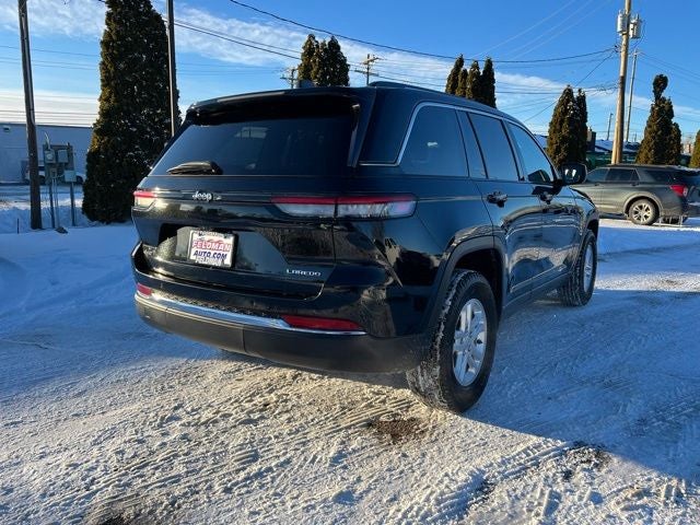 2023 Jeep Grand Cherokee Laredo 4x4