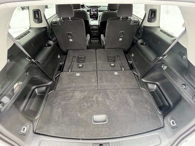 2023 Jeep Grand Cherokee L Laredo 4x4