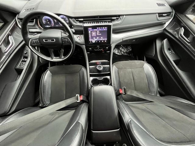 2022 Jeep Grand Cherokee L Altitude 4x4