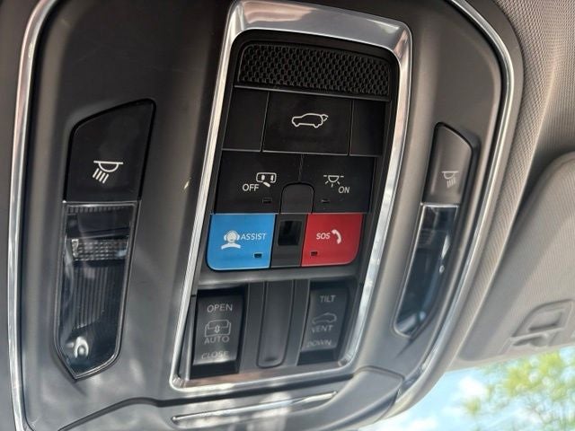 2023 Jeep Grand Cherokee L Laredo 4x4
