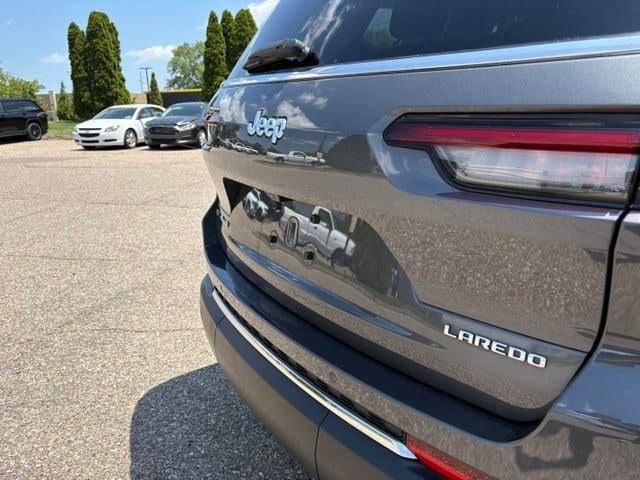 2023 Jeep Grand Cherokee L Laredo 4x4