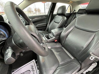 2023 Chrysler 300 Touring-L AWD