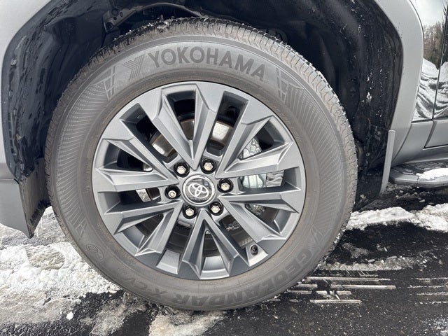 2025 Toyota Land Cruiser Base