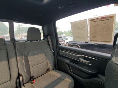 2020 RAM 1500 Big Horn Crew Cab 4x4 5'7" Box