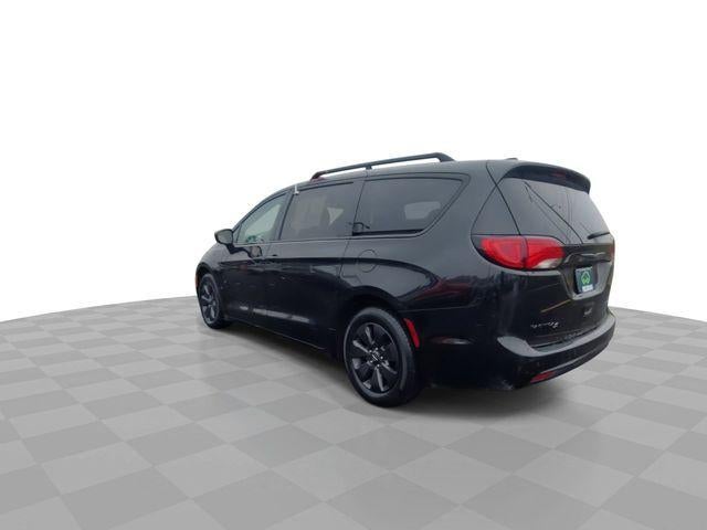 2020 Chrysler Pacifica Hybrid Touring