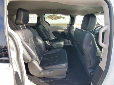 2024 Chrysler Pacifica Hybrid Select