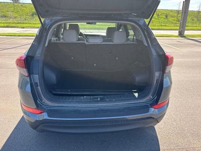 2017 Hyundai TUCSON SE