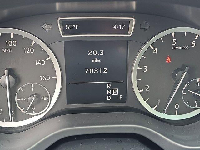 2017 INFINITI QX30 Premium