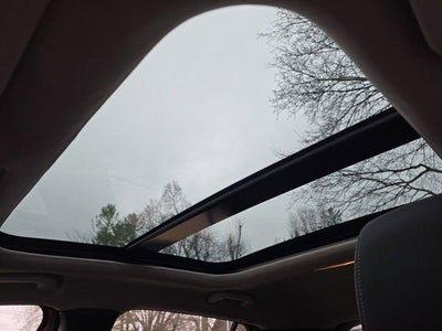 2017 INFINITI QX30 Premium