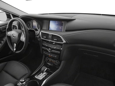 2017 INFINITI QX30 Premium