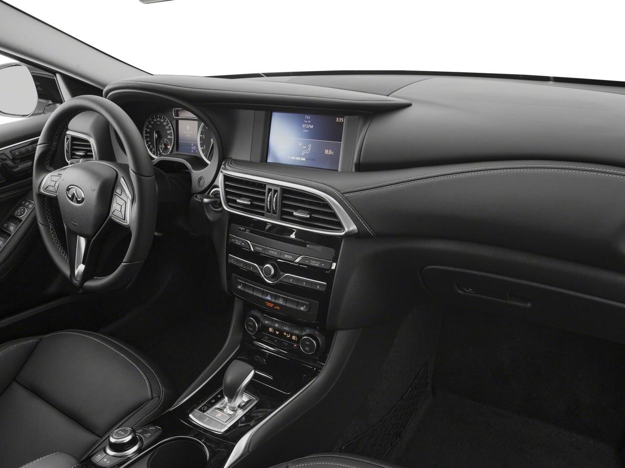 2017 INFINITI QX30 Premium