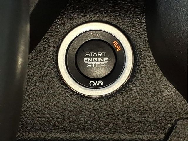 2022 RAM 1500 Laramie Crew Cab 4x4 5'7" Box