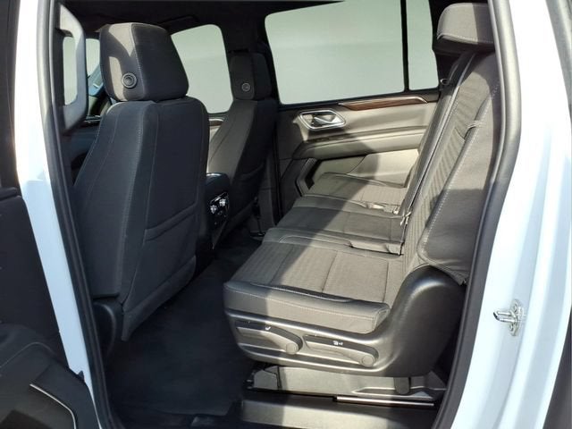 2023 GMC Yukon XL SLE