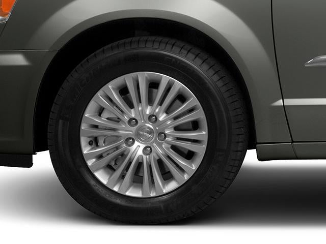 2013 Chrysler Town & Country Touring-L
