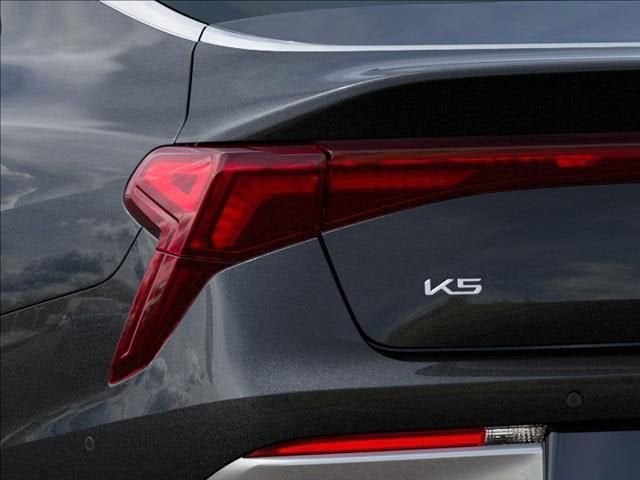 2025 Kia K5 EX