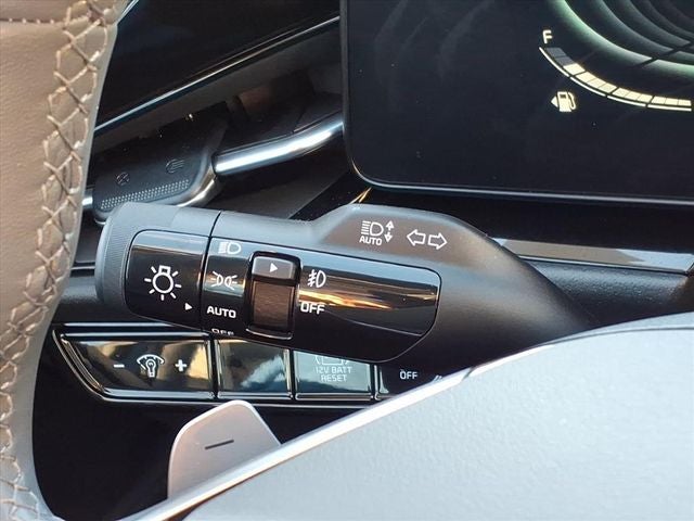 2024 Kia Niro EX Touring