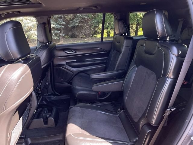 2024 Jeep Grand Cherokee L Altitude X 4x4