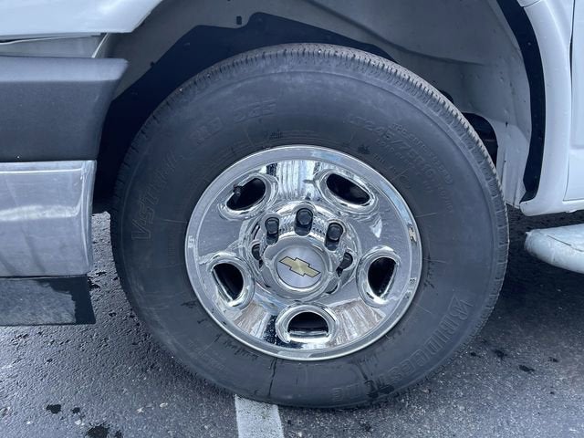 2024 Chevrolet Express Cargo Van Base