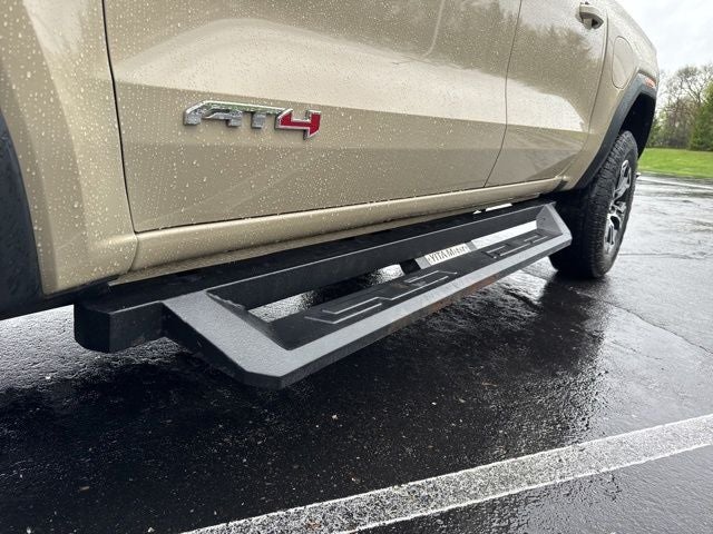 2023 GMC Canyon AT4