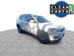 2020 Jeep Compass Latitude w/Sun/Wheel Pkg