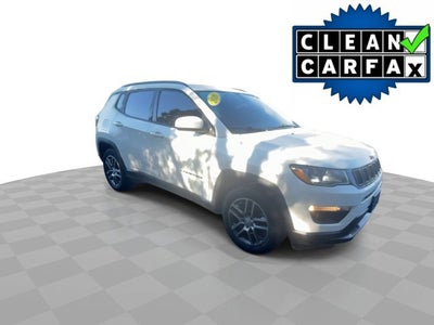 2020 Jeep Compass Latitude w/Sun/Wheel Pkg