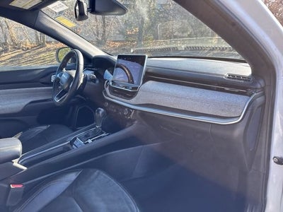 2023 Jeep Compass Latitude Lux FWD