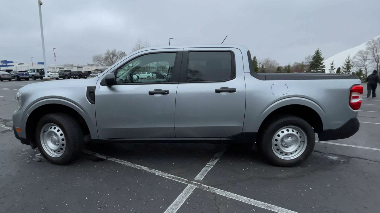 2022 Ford Maverick XL
