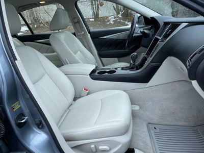 2015 INFINITI Q50 Premium