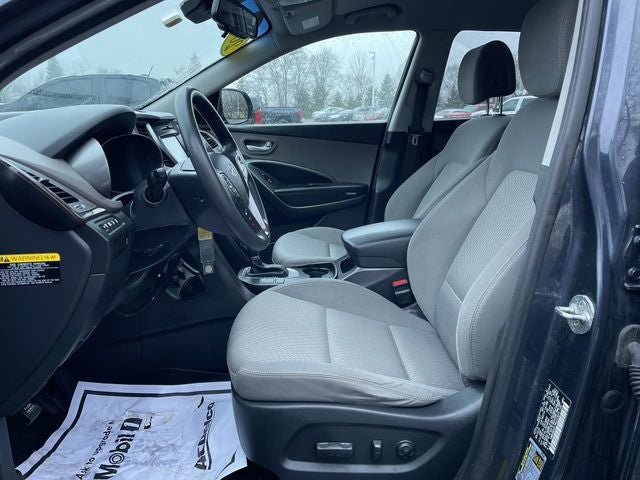 2017 Hyundai Santa Fe SE