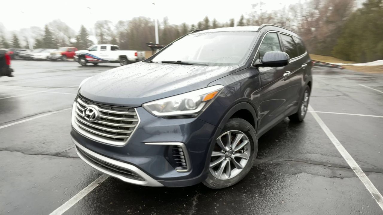 2017 Hyundai Santa Fe SE