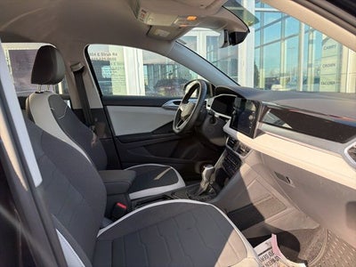 2025 Volkswagen Taos 1.5T SE