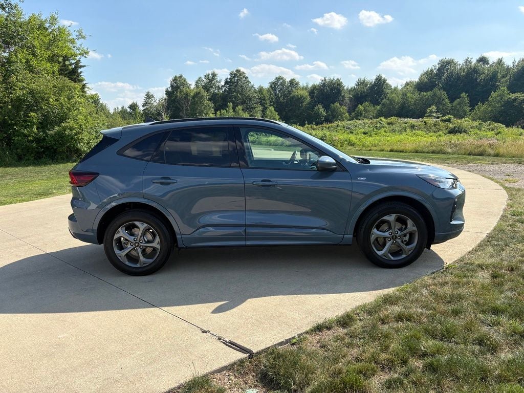 2023 Ford Escape ST-Line Select