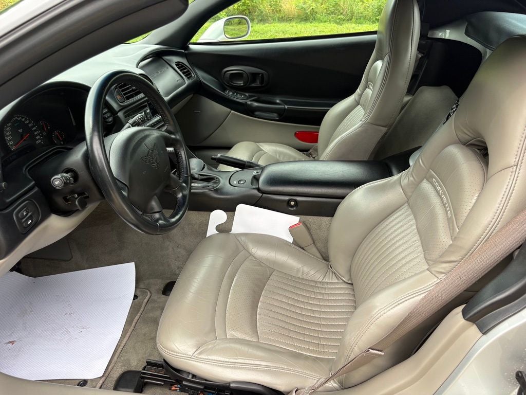 2001 Chevrolet Corvette Base