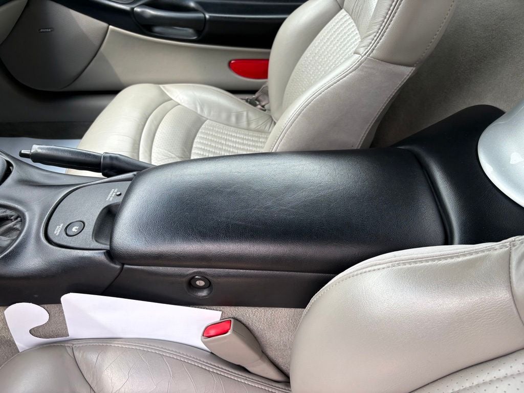 2001 Chevrolet Corvette Base