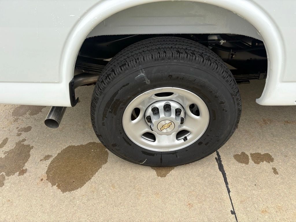 2026 Chevrolet Express 3500 Work Van Cargo