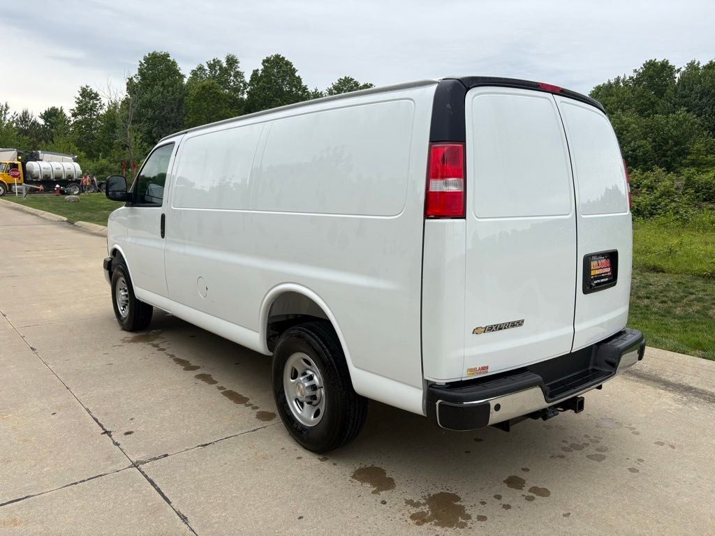2026 Chevrolet Express 3500 Work Van Cargo