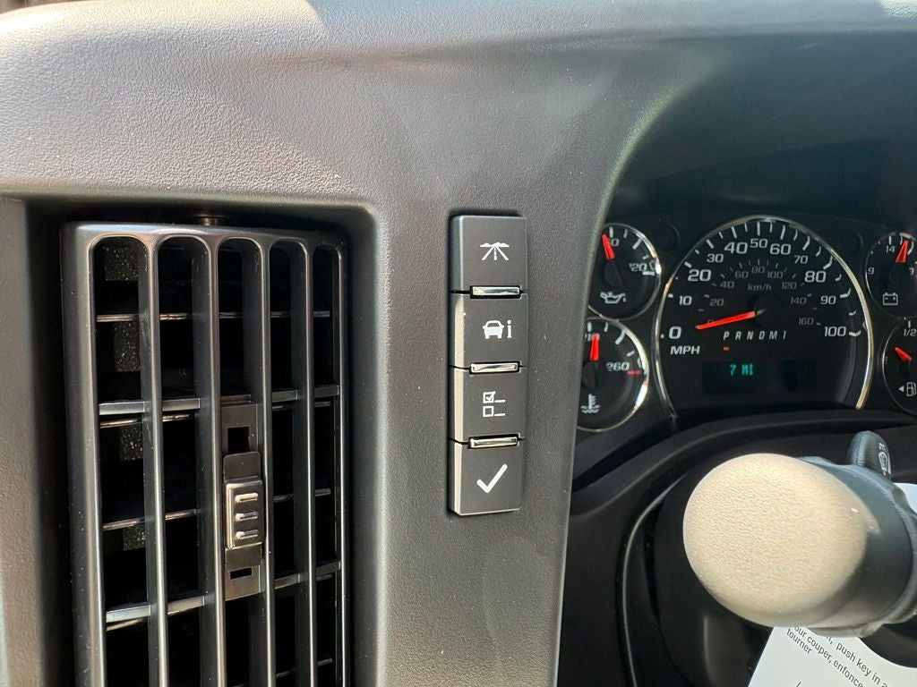 2026 Chevrolet Express 3500 Work Van Cargo