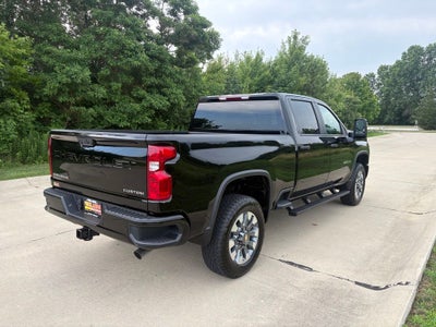 2026 Chevrolet Silverado 2500HD Custom