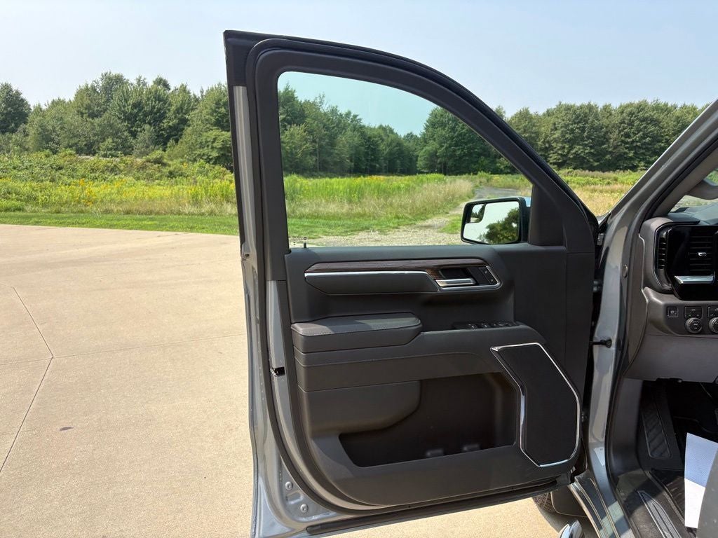 2026 Chevrolet Silverado 1500 LT LT1