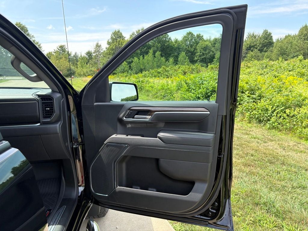 2026 Chevrolet Silverado 1500 LT LT1