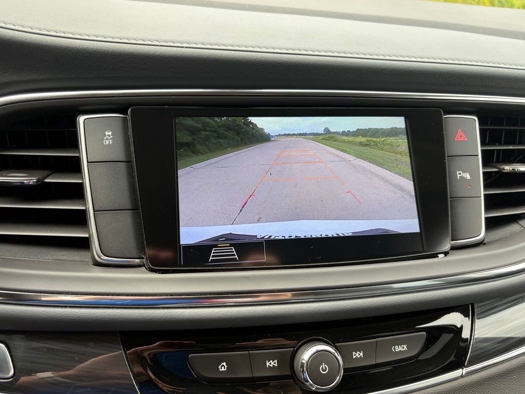 2021 Buick Enclave Essence