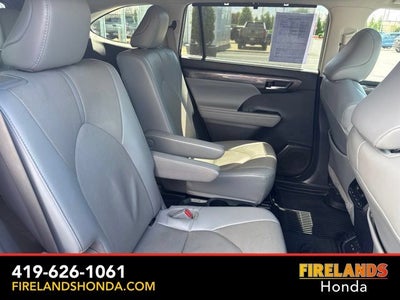 2022 Toyota Highlander Hybrid Limited