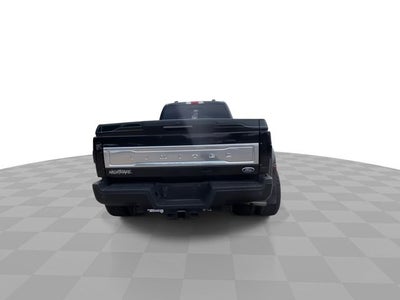 2022 Ford F-450SD Limited DRW