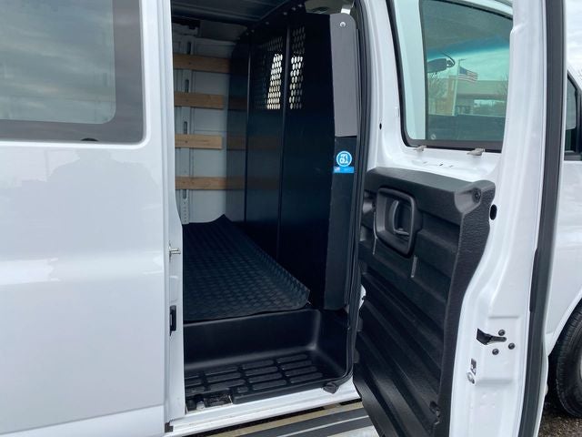 2024 Chevrolet Express 2500 Work Van Cargo