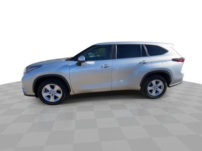2024 Toyota Highlander LE
